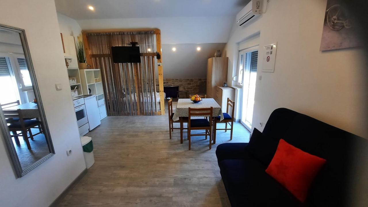 Apartmani Goga Skradin Esterno foto