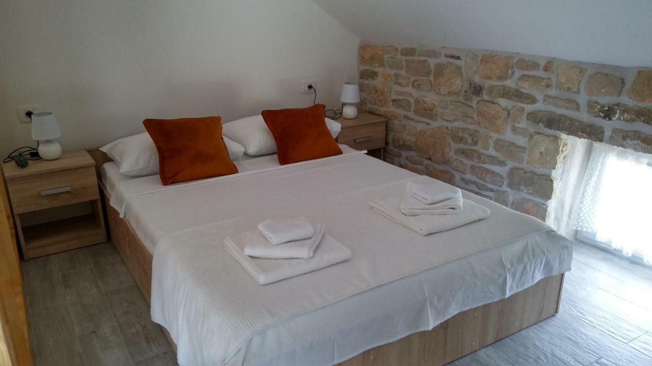 Apartmani Goga Skradin Esterno foto
